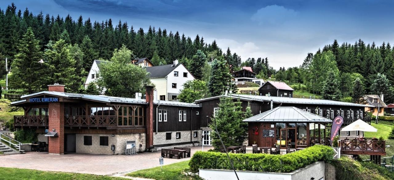 Hotel Emeran Litvínov Extérieur photo