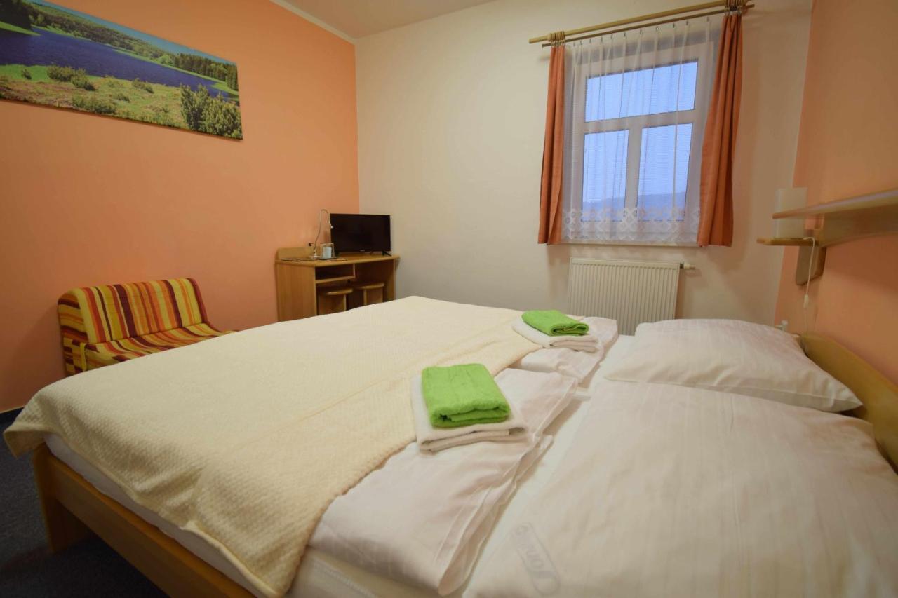 Hotel Emeran Litvínov Extérieur photo