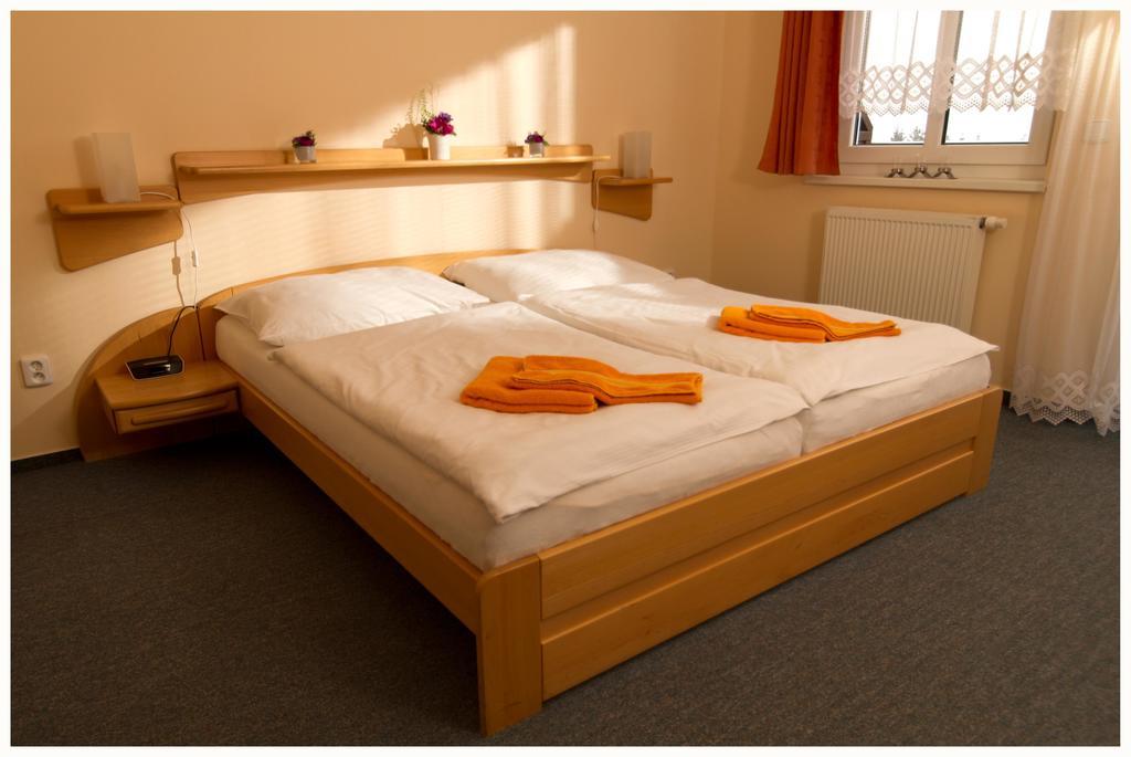 Hotel Emeran Litvínov Extérieur photo